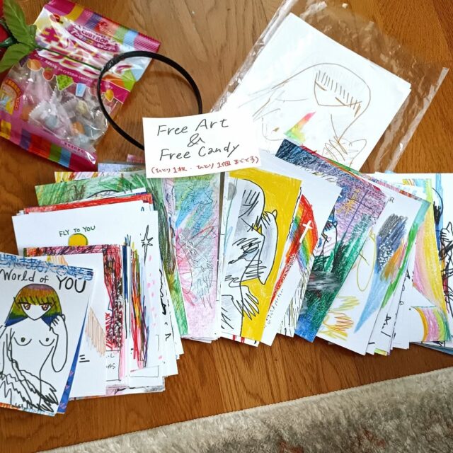🌈明日の個展のご案内🐣☔ フリーアートは先着順とはなりますが余るのを前提にかなりの数ご準備ございます😌 もし、気に入った絵が、あなたに必要な絵が…